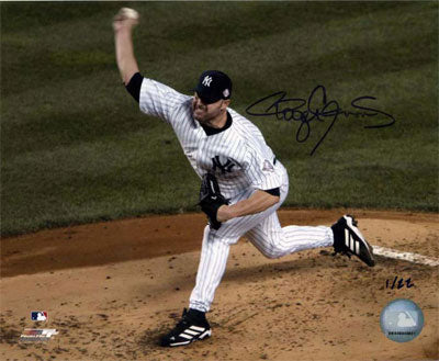 NY Yankees in Pinstripes Pitching at Release